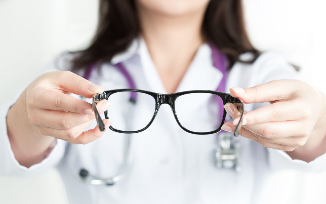 ATTENZIONE LA FIGURA DELL’OCULISTA NON È PRESENTE NEL NOSTRO CENTRO